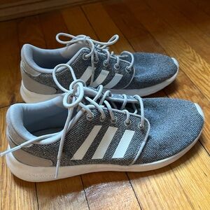 Women’s Adidas Cloudfoam-size 7.5